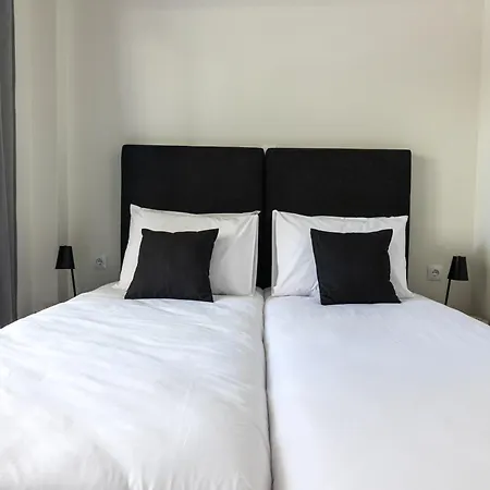 Greyt Apartments Glyfada-2